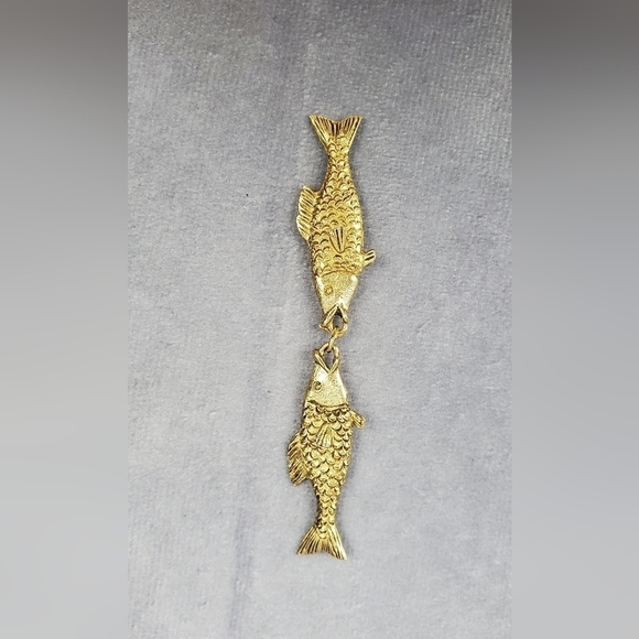 Vintage bunch of Gold Tone Earrings& Necklace - Picture 6 of 8